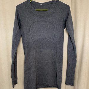 Lululemon Swiftly Tech Long-Sleeve Top Size 8